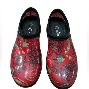 SLOGGERS WOMEN'S WATERPROOF COMFORT SHOES - PAISLEY RED SIZE 6​​​​​​
